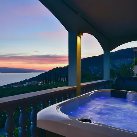 Апартаменти Maslina