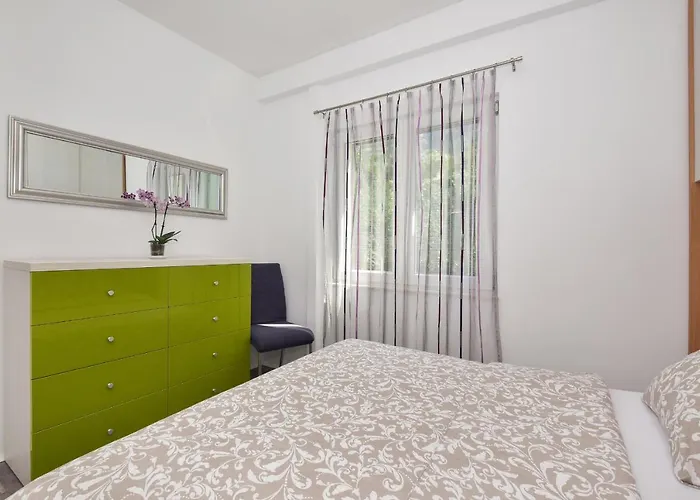 Apartment Maslina Makarska