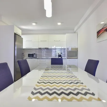 Maslina Apartament *